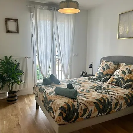 Le Timbaud, T4 Cosy, Balcon, Parking, Aux Portes De Paris Apartment *