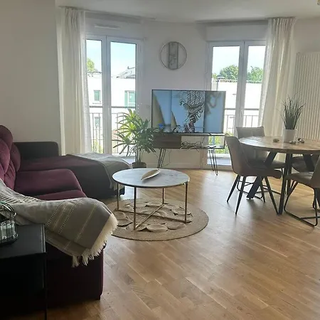 Le Timbaud, T4 Cosy, Balcon, Parking, Aux Portes De Paris Drancy