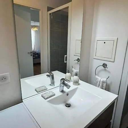 Apartment Le Timbaud, T4 Cosy, Balcon, Parking, Aux Portes De Paris